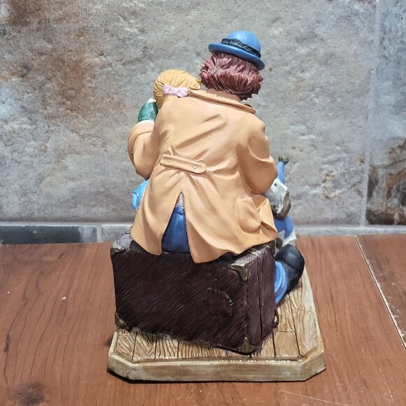 Aldon Carnival Clown Applying Make Up Resinite Sculpture 1988 - Picture 7 of 12